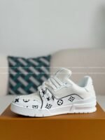 LOUIS VUITTON TRAINER SNEAKERS - Image 12