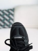 LOUIS VUITTON RUNNER TATIC SNEAKERS - Image 8