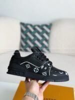 LOUIS VUITTON TRAINER SNEAKERS - Image 10