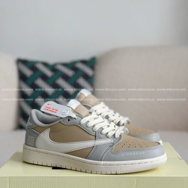 Givenchy x Nike Dunk Casual Sneaker