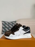 LOUIS VUITTON RUN AWAY CASUAL SHOES - Image 2