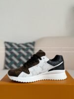 LOUIS VUITTON RUN AWAY CASUAL SHOES - Image 9