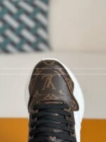LOUIS VUITTON RUN AWAY CASUAL SHOES - Image 4