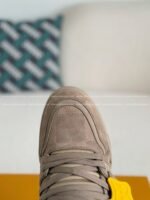 LOUIS VUITTON TRAINER SNEAKERS - Image 10