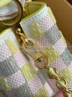 Louis Vuitton NEW Capucines BBHandbag M24809， size:21*14*8cm - Image 12