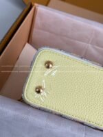 Louis Vuitton NEW Capucines BBHandbag M24809， size:21*14*8cm - Image 9