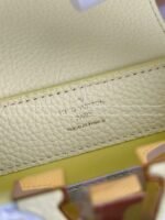 Louis Vuitton NEW Capucines BBHandbag M24809， size:21*14*8cm - Image 5