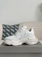 Balenciaga Triple s Sporty Dad shoes - Image 10