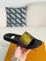 LOUIS VUITTON SLIPPERS - Image 8