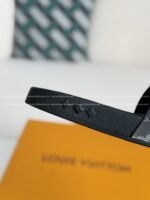 LOUIS VUITTON SLIPPERS - Image 7