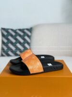 LOUIS VUITTON SLIPPERS - Image 3