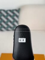 LOUIS VUITTON SLIPPERS - Image 8