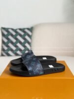 LOUIS VUITTON SLIPPERS - Image 3