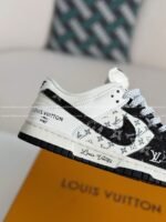 LOUIS VUITTON x Nike Dunk Casual Sneakers - Image 8