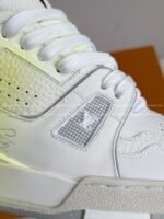 LOUIS VUITTON TRAINER SNEAKERS - Image 5