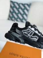 LOUIS VUITTON RUNNER TATIC CASUAL SHOES - Image 7