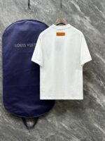 Louis Vuitton 2025 Spring/Summer New Round Neck T-Shirt - Image 3