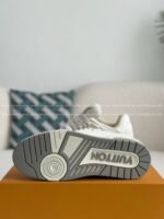 LOUIS VUITTON TRAINER SNEAKERS - Image 12
