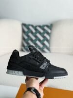 LOUIS VUITTON TRAINER SNEAKERS - Image 11