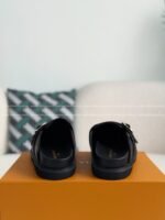 LOUIS VUITTON SANDALS - Image 3