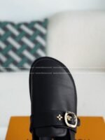 LOUIS VUITTON SANDALS - Image 4