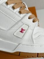 LOUIS VUITTON TRAINER SNEAKERS - Image 4