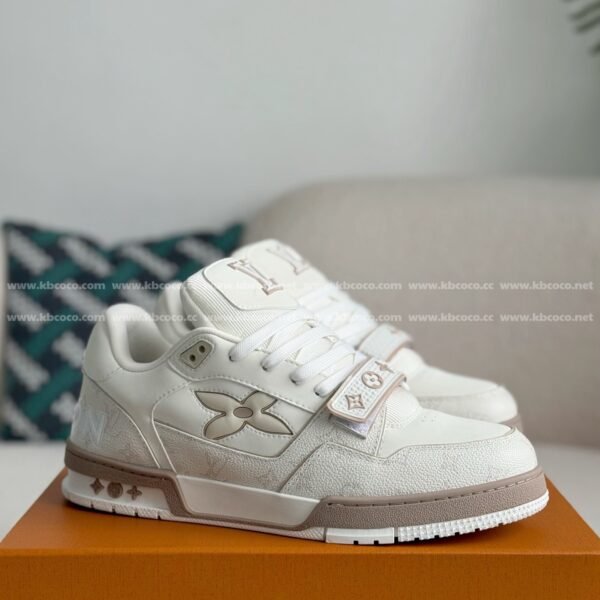 LOUIS VUITTON TRAINER SNEAKERS