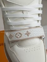 LOUIS VUITTON TRAINER SNEAKERS - Image 6