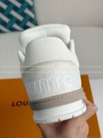 LOUIS VUITTON TRAINER SNEAKERS - Image 4