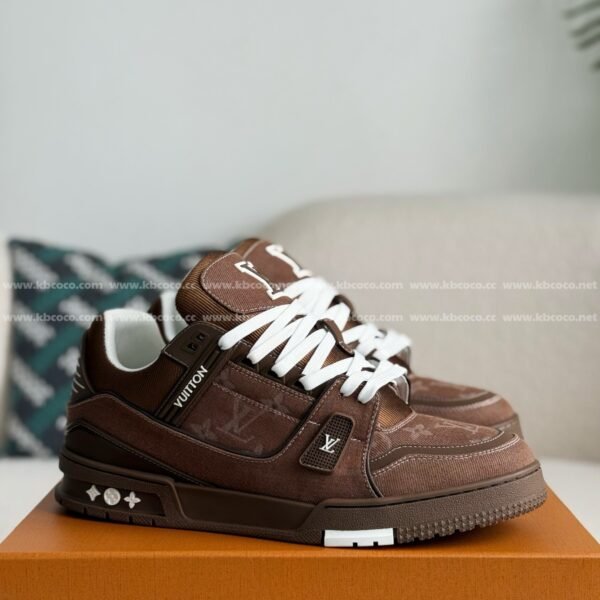 LOUIS VUITTON TRAINER SNEAKERS