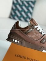 LOUIS VUITTON TRAINER SNEAKERS - Image 9