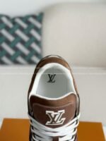 LOUIS VUITTON TRAINER SNEAKERS - Image 8
