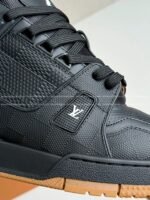 LOUIS VUITTON TRAINER SNEAKERS - Image 5