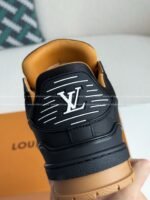 LOUIS VUITTON TRAINER SNEAKERS - Image 4