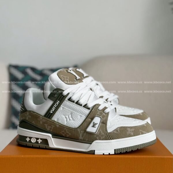 LOUIS VUITTON TRAINER SNEAKERS