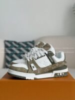 LOUIS VUITTON TRAINER SNEAKERS - Image 2