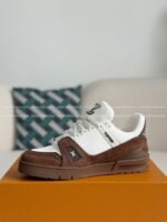 LOUIS VUITTON TRAINER SNEAKERS - Image 12