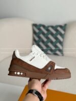LOUIS VUITTON TRAINER SNEAKERS - Image 10