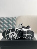 Chanel casual sneakers - Image 10