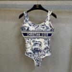 Dior's new one-piece swimsuit - Image 4