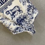 Dior's new one-piece swimsuit - Image 7