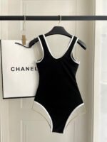 Chanel second-hand one-piece swimsuit with chest pads - Image 3