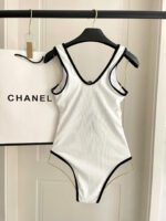 Chanel second-hand one-piece swimsuit with chest pads - Image 4