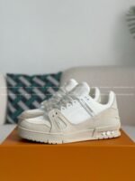 LOUIS VUITTON TRAINER SNEAKERS - Image 2