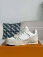 LOUIS VUITTON TRAINER SNEAKERS - Image 12