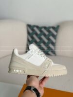 LOUIS VUITTON TRAINER SNEAKERS - Image 10