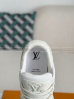 LOUIS VUITTON TRAINER SNEAKERS - Image 8