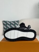 LOUIS VUITTON RUN AWAY CASUAL SHOES - Image 10