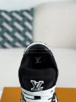 LOUIS VUITTON RUN AWAY CASUAL SHOES - Image 7