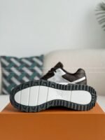 LOUIS VUITTON RUN AWAY CASUAL SHOES - Image 9